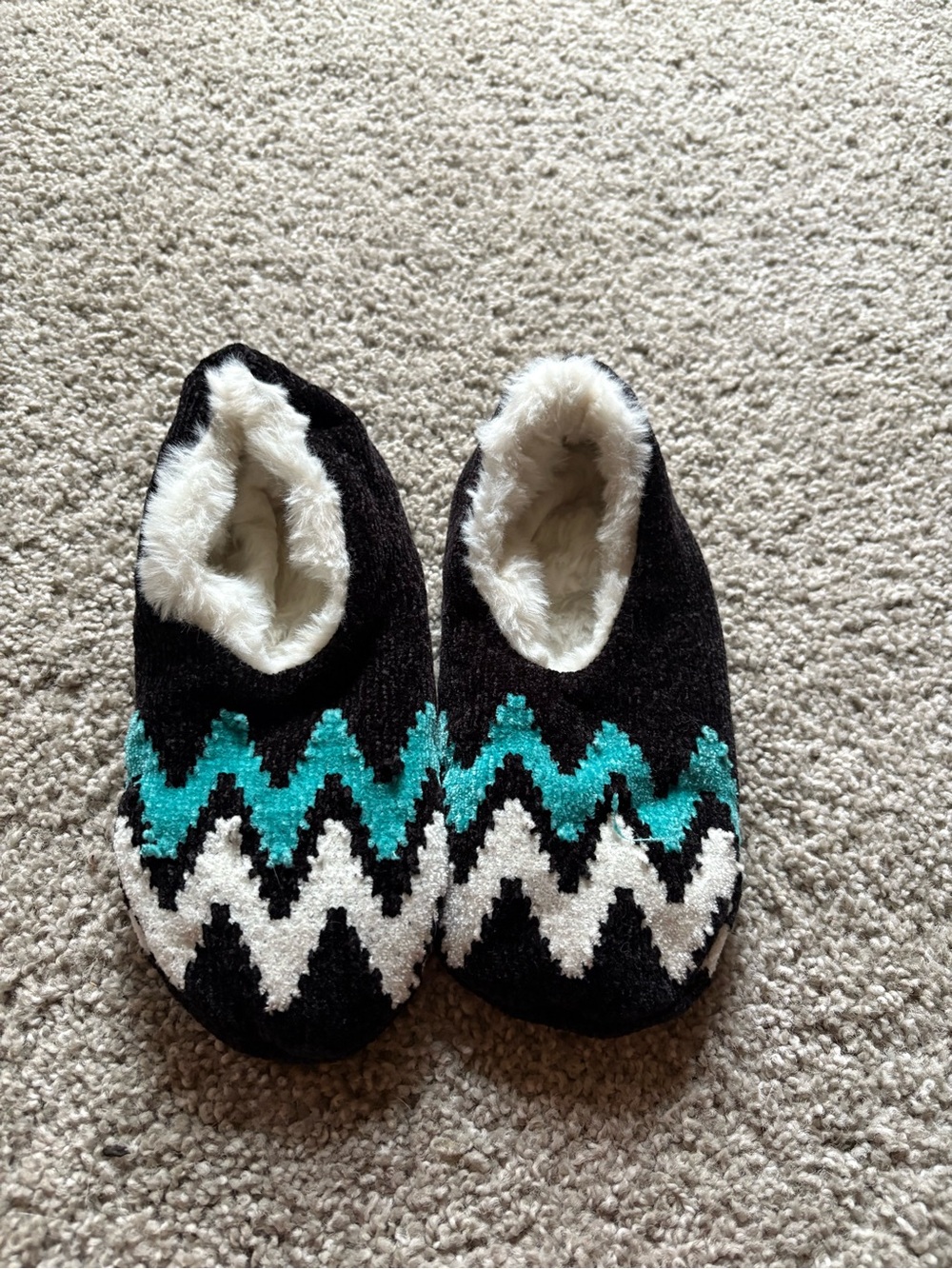 Black & Teal Chevron Fuzzy Slippers